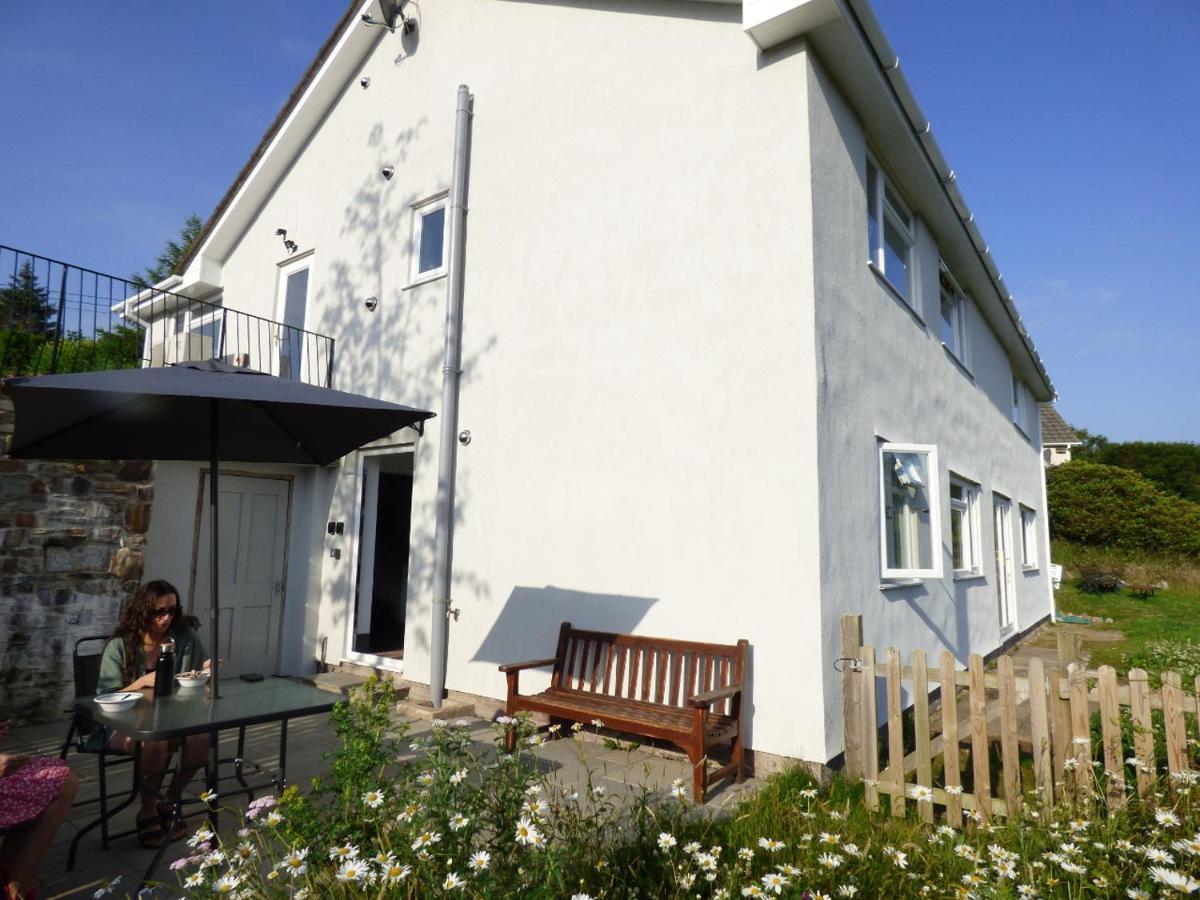 Highfield House, Parracombe, Modern B&B ภายนอก รูปภาพ