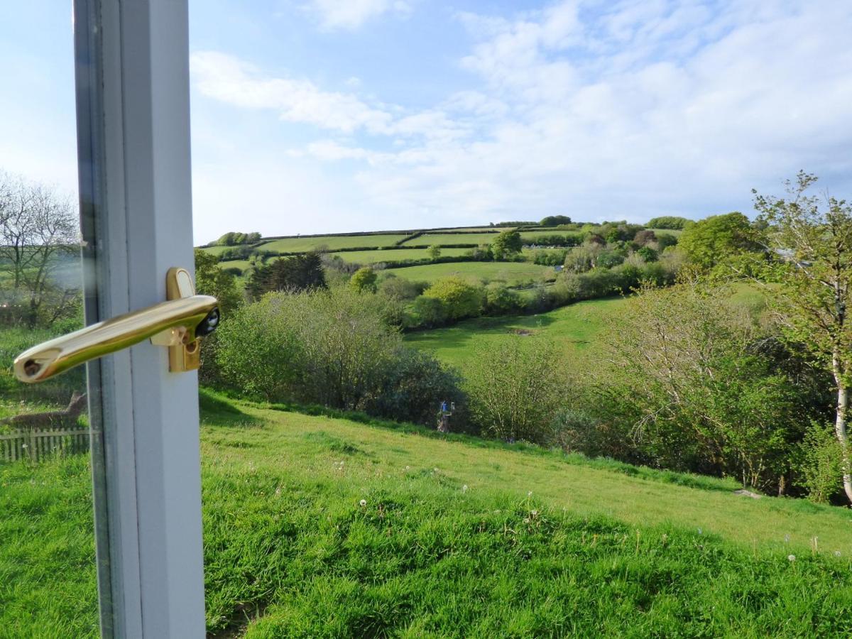 Highfield House, Parracombe, Modern B&B ภายนอก รูปภาพ